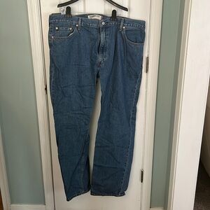 Blue long Levi jeans